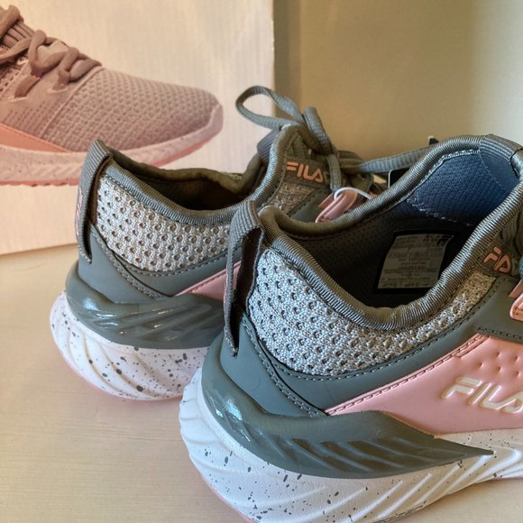 Womens Fila Running Shoes - NWT - Picture 3 of 10